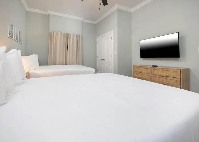 Phoenix Gulf Towers 1507 Apartment *